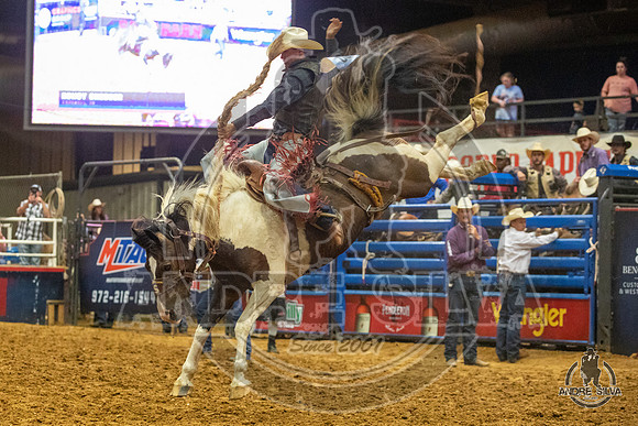 07_06_19_Mesquite_Saddle Bronc Riding_Rowdy Chesser_149_Silva