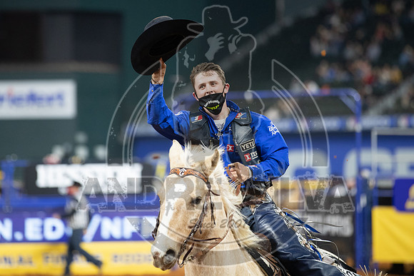 2020_Dez_11_WNFR_Bull_Riding_Stetson Wright_1254