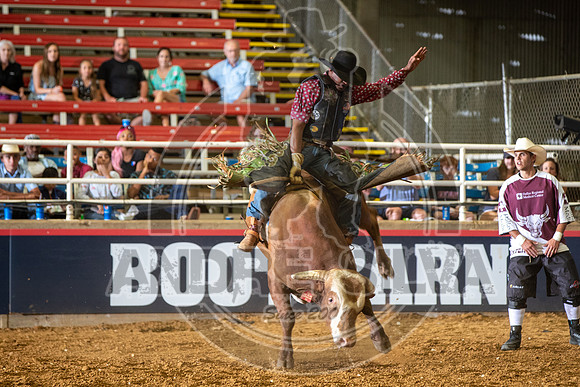 2020_06_13_Mesquite_Bull_Riding_Valdiron_de_Oliveira_443_Silva