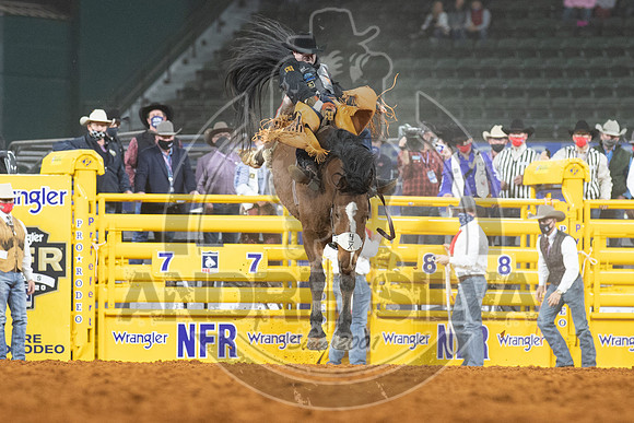 2020_Dez_06_WNFR_Bareback_Kaycee Feild_148