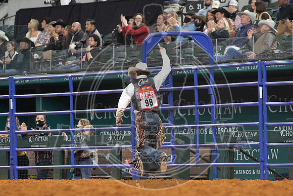 2020_Dez_06_WNFR_Saddle_Bronc_Lefty Holman_300