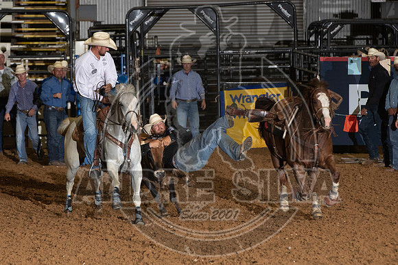 2020_06_06_Mesquite_Steer_Wrestling_Cody Staton_404_Silva