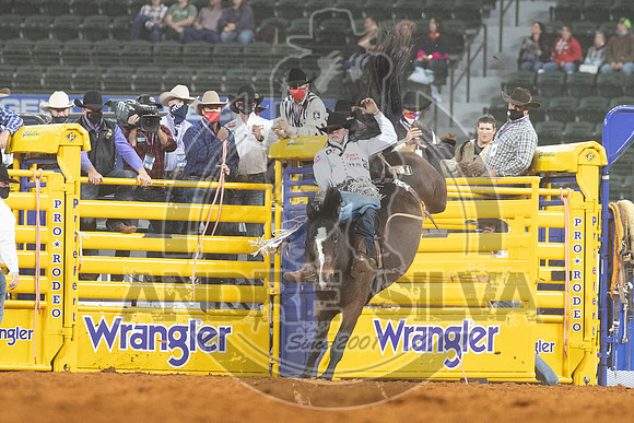 2020_Dez_06_WNFR_Bareback_Richmond Champion_132