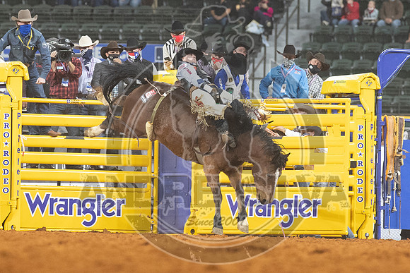 2020_Dez_06_WNFR_Bareback_Jake Brown_095