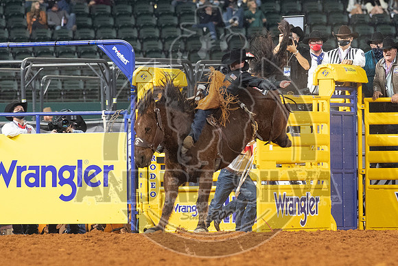 2020_Dez_12_WNFR_Bareback_Kaycee Feild_211