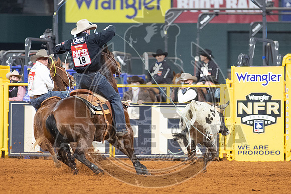 2020_Dez_11_WNFR_Team_Roping_Luke Brown  Joseph Harrison_891