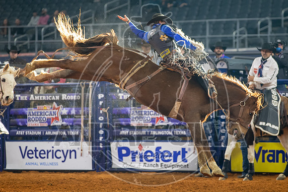 2021_TheAmerican_Saddle Bronc_Ryder Wright_AndreSilva_918