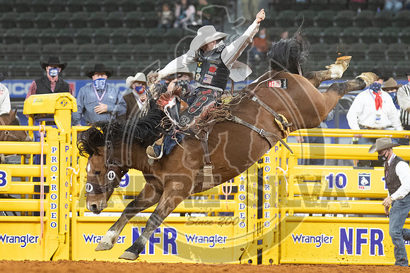 2020_Dez_06_WNFR_Saddle_Bronc_Lefty Holman_296