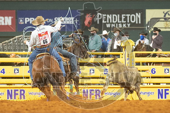 2020_Dez_06_WNFR_Team_Roping_Jeff Flenniken_Tyler Worley_231