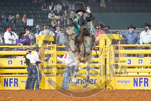 2020_Dez_12_WNFR_Bareback_Jess Pope_135