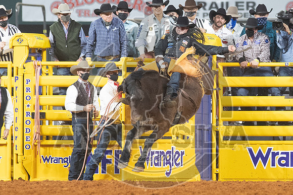 2020_Dez_12_WNFR_Bareback_Kaycee Feild_203