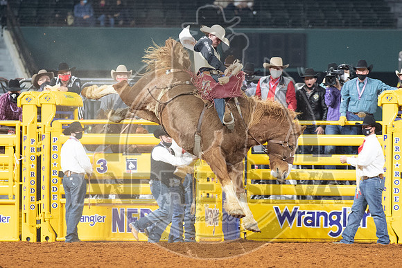2020_Dez_11_WNFR_Saddle_Bronc_Cole Elshere_901