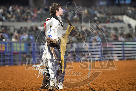 2020_Dez_12_WNFR_Bareback_Cole Reiner_123
