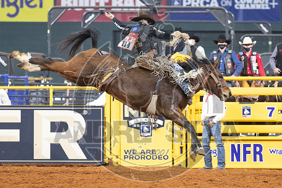 2020_Dez_11_WNFR_Saddle_Bronc_Zeke Thurston_941