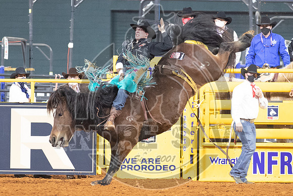 2020_Dez_11_WNFR_Bareback_Jess Pope_725