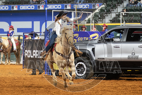 2020_Dez_09_WNFR_Barrel_Racing_Emily Miller-Beisel_461