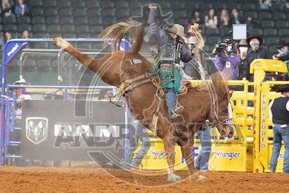 2020_Dez_11_WNFR_Saddle_Bronc_Taos Muncy_934