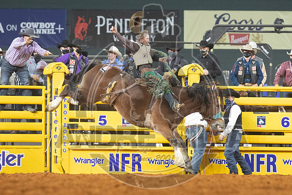 2020_Dez_06_WNFR_Saddle_Bronc_Allen Boore_311