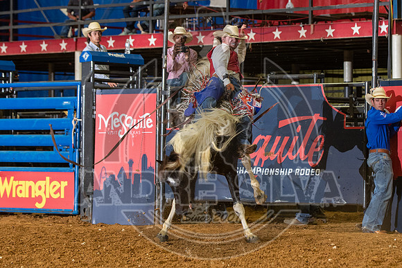 2020_06_13_Mesquite_Bareback_Riding_Hunter_Green_349_Silva