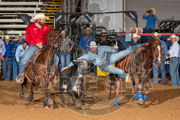 2020_06_06_Mesquite_Steer_Wrestling_Justin Kimsey_180_Silva