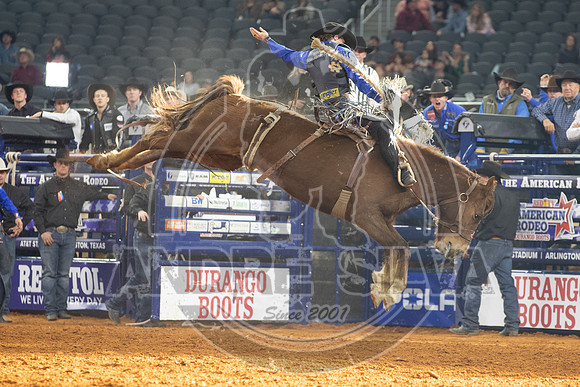 2021_TheAmerican_Saddle Bronc_Ryder Wright_AndreSilva_914