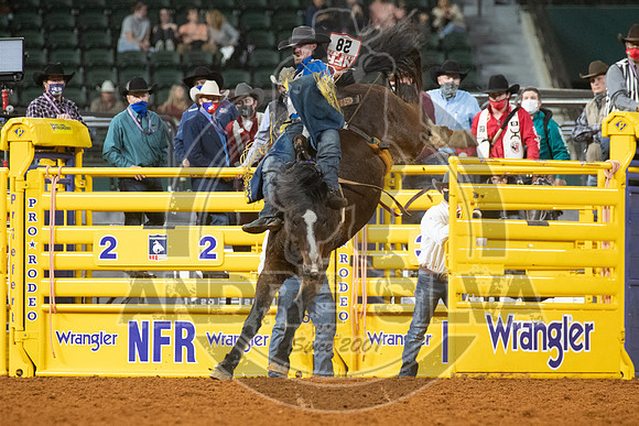 2020_Dez_09_WNFR_Bareback_Jamie Howlett_091