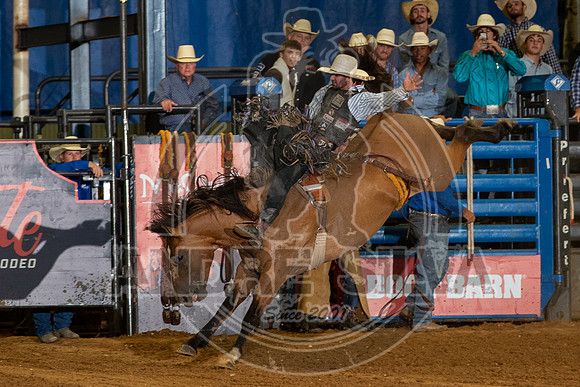 2020_08_01_Mesquite_Bareback_Montana_Josh_Parker_143