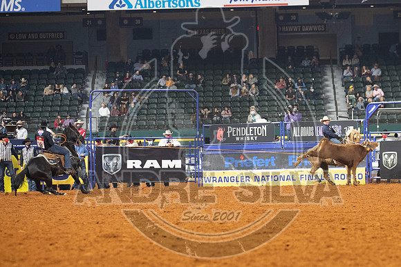 2020_Dez_11_WNFR_Team_Roping_Chad Masters  Wesley Thorp_845