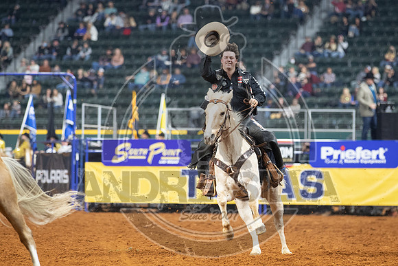 2020_Dez_11_WNFR_Saddle_Bronc_Wyatt Casper_1022