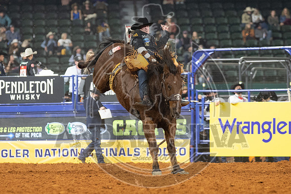 2020_Dez_12_WNFR_Bareback_Kaycee Feild_219