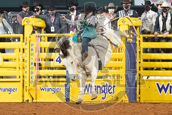 2020_Dez_11_WNFR_Bareback_Tanner Aus_738