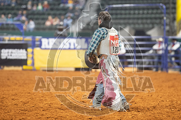 2020_Dez_11_WNFR_Bareback_Winn Ratliff_747
