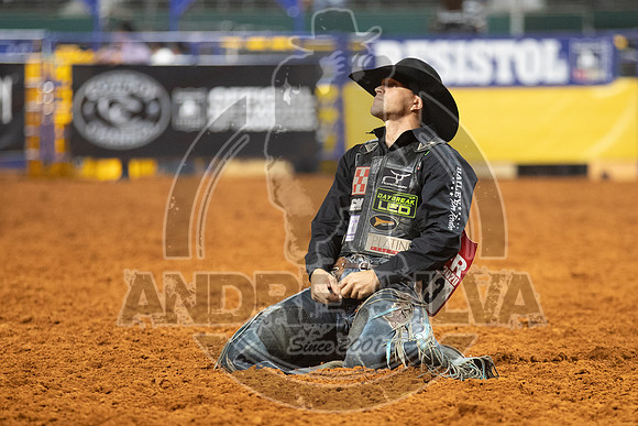 2020_Dez_11_WNFR_Saddle_Bronc_Isaac Diaz_925