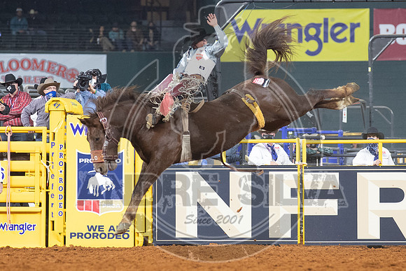 2020_Dez_12_WNFR_Bareback_Clayton Biglow_181