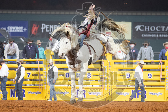 2020_Dez_12_WNFR_Bareback_Tim OConnell_229