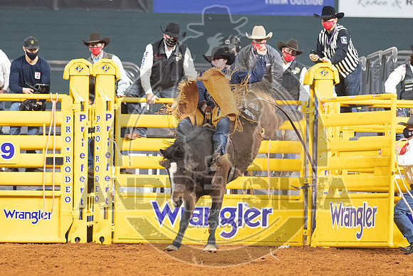 2020_Dez_11_WNFR_Bareback_Kaycee Feild_748