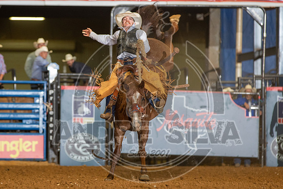 2021Mesquite_R01_SB_Caleb Newell_250
