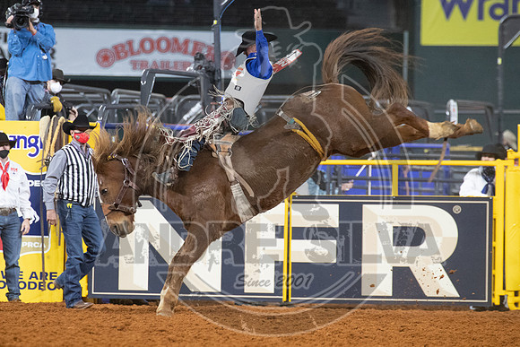 2020_Dez_09_WNFR_Bareback_Clayton Biglow_118