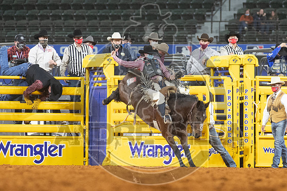 2020_Dez_06_WNFR_Saddle_Bronc_Chase Brooks_271