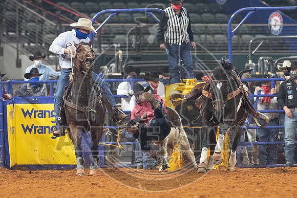 2020_Dez_11_WNFR_Steer_Wrestling_Bridger Anderson_786