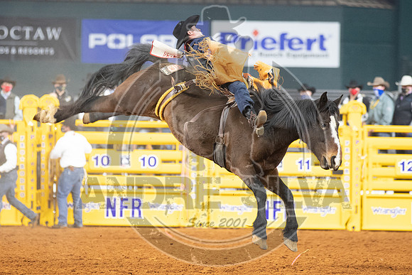 2020_Dez_11_WNFR_Bareback_Kaycee Feild_755