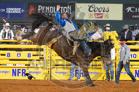 2020_Dez_09_WNFR_Bareback_Jamie Howlett_094