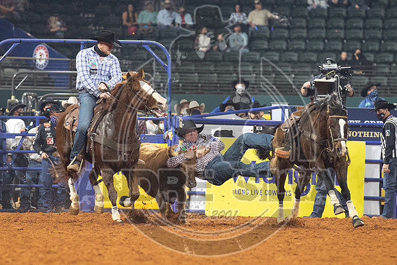 2020_Dez_11_WNFR_Steer_Wrestling_Jule Hazen_766