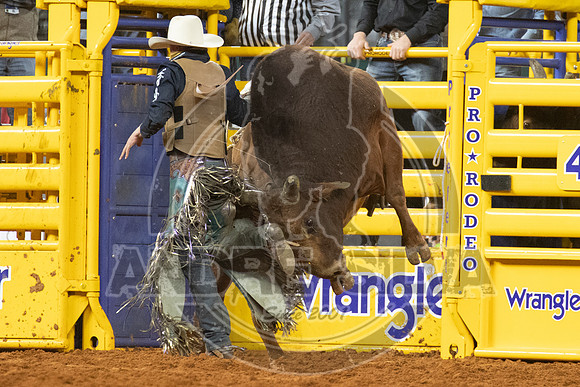 2020_Dez_09_WNFR_Bull_Riding_Brady Portenier_508