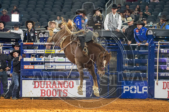 2021_TheAmerican_Saddle Bronc_Ryder Wright_AndreSilva_912
