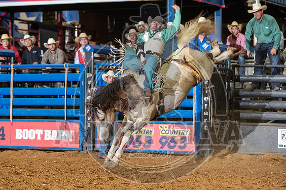 2020_06_13_Mesquite_Bareback_Riding_Winn_Ratliff_351_Silva