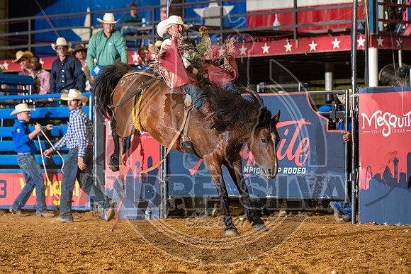 2020_06_13_Mesquite_Bareback_Riding_Tim_Murphy_450_Silva