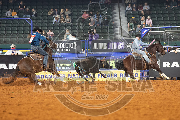 2020_Dez_11_WNFR_Team_Roping_Charly Crawford  Logan Medlin_849
