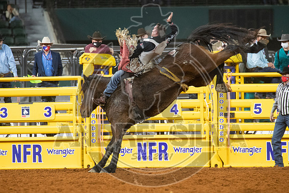2020_Dez_09_WNFR_Bareback_Tim OConnell_126