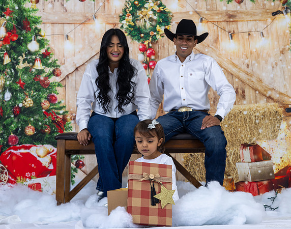 23_Dec_05_Christmas_0193